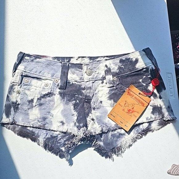 True Religion World Tour Bobby Cut-Off Short SZ-27 - Picture 1 of 3